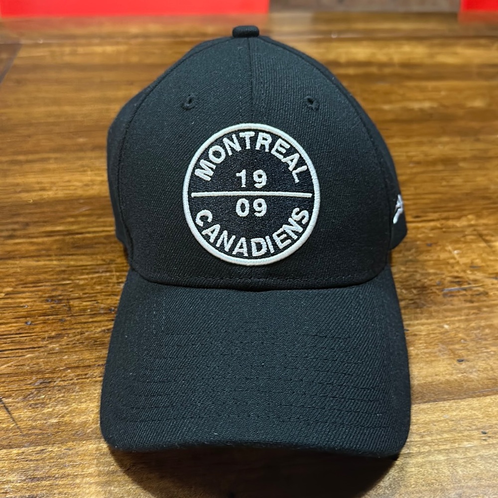 Baseball cap black snapback